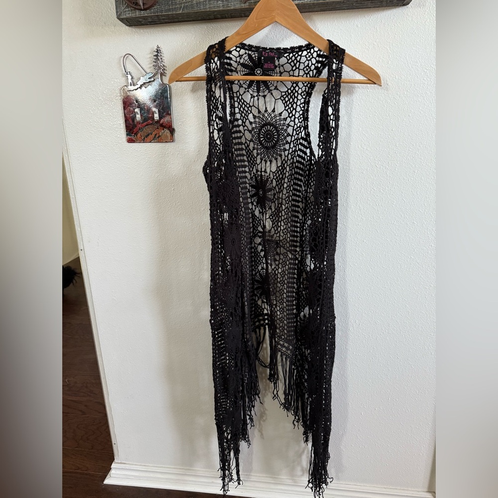 Black Crochet Fringe ‘It’s Pink’ detailed vest perfect for boho vibes festivals